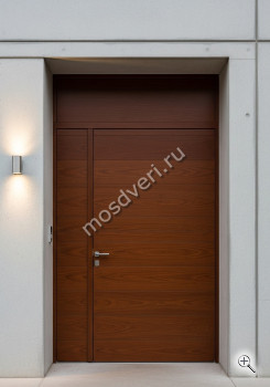 Большая входная дверь в частный дом коричневого цвета - купить от производителя Мосдвери Большая входная дверь в частный дом коричневого цвета